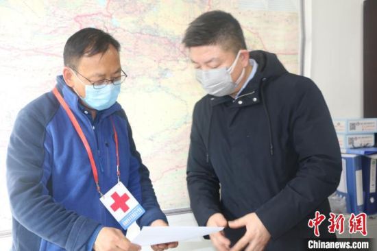 社会爱心涌入新疆红十字会 11岁女孩捐出千元压岁钱